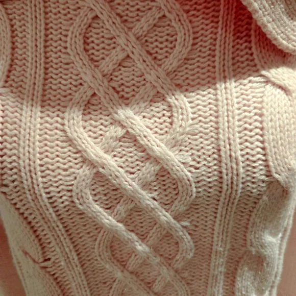 Pullover - Picture 2 of 3